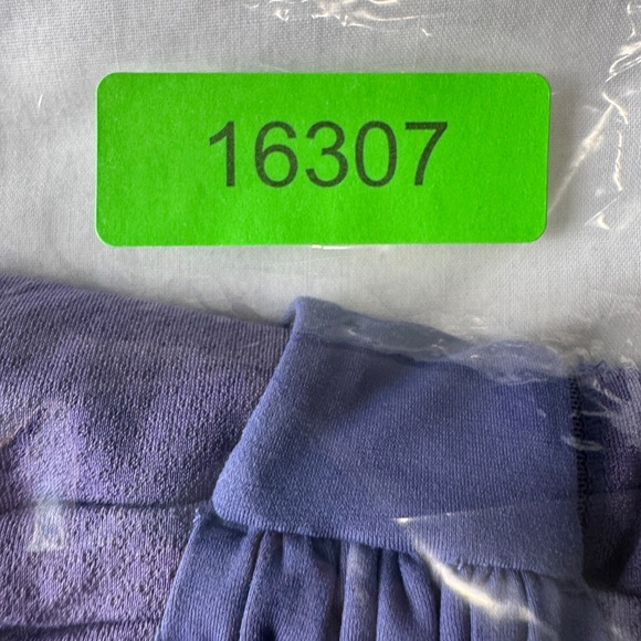 Lululemon Turbo Tank Women's Athletic Workout Top Purple 4 Activewear Running - Picture 12 of 12